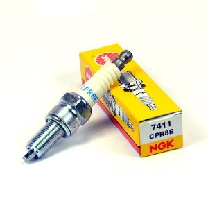 СВЕЩ NGK CPR8E 7411